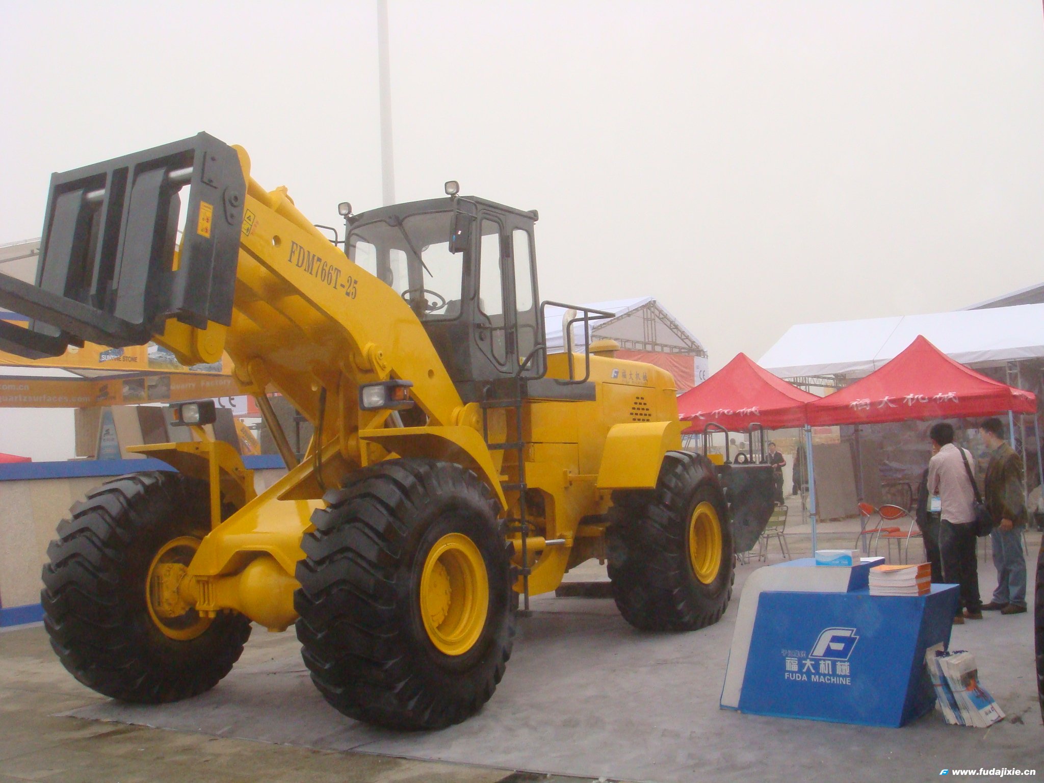 ����25�ֲ�װ��FDM766T-25����2011�����Ű���Ϸ���������վ(China)�ٷ���վչ